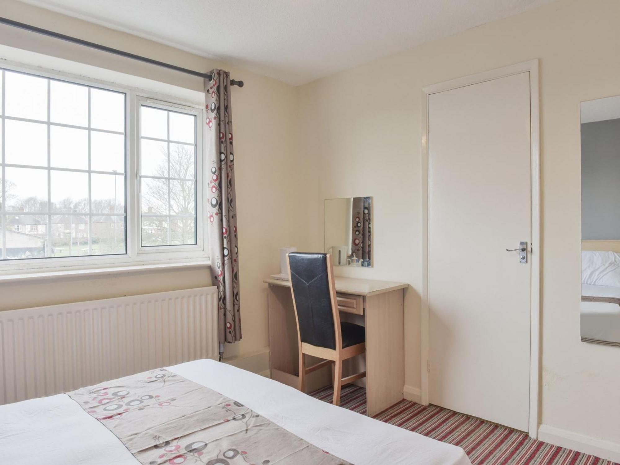 Shilton Inn 3*