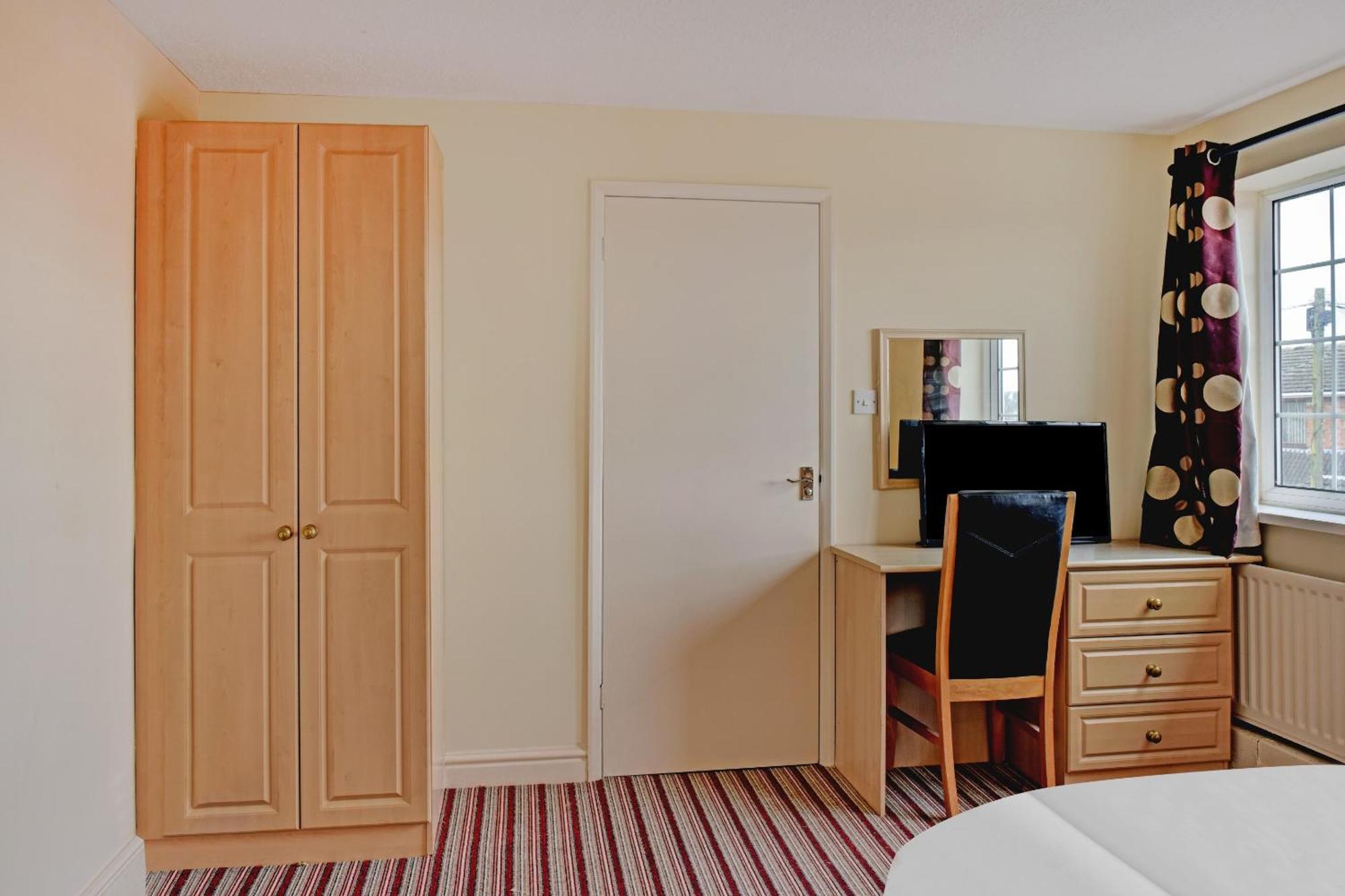 Hotel Shilton 3*