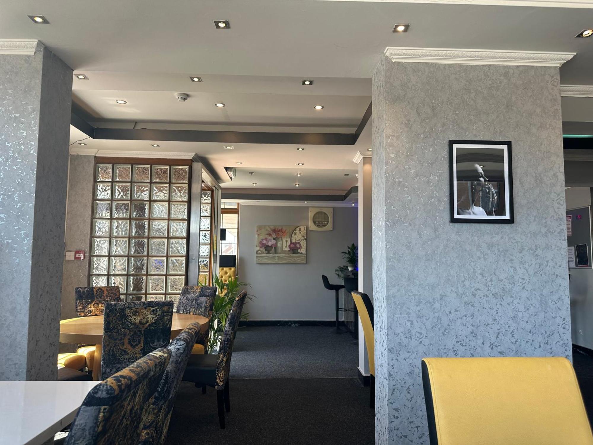 Shilton Inn Hotel 3*