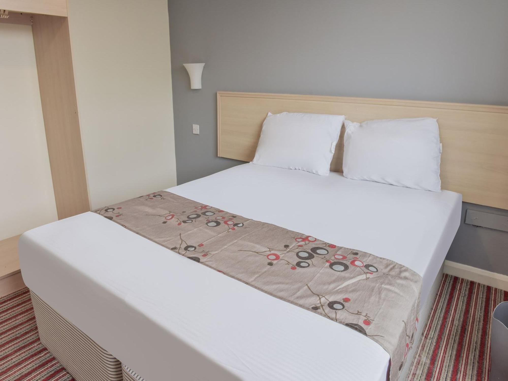 Shilton Inn Hotel